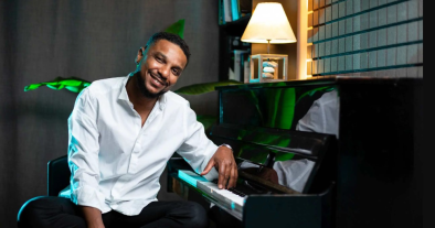 CLAVIER D'UN RETOUR AU PAYS NATAL PAR JIMMY FELVIA